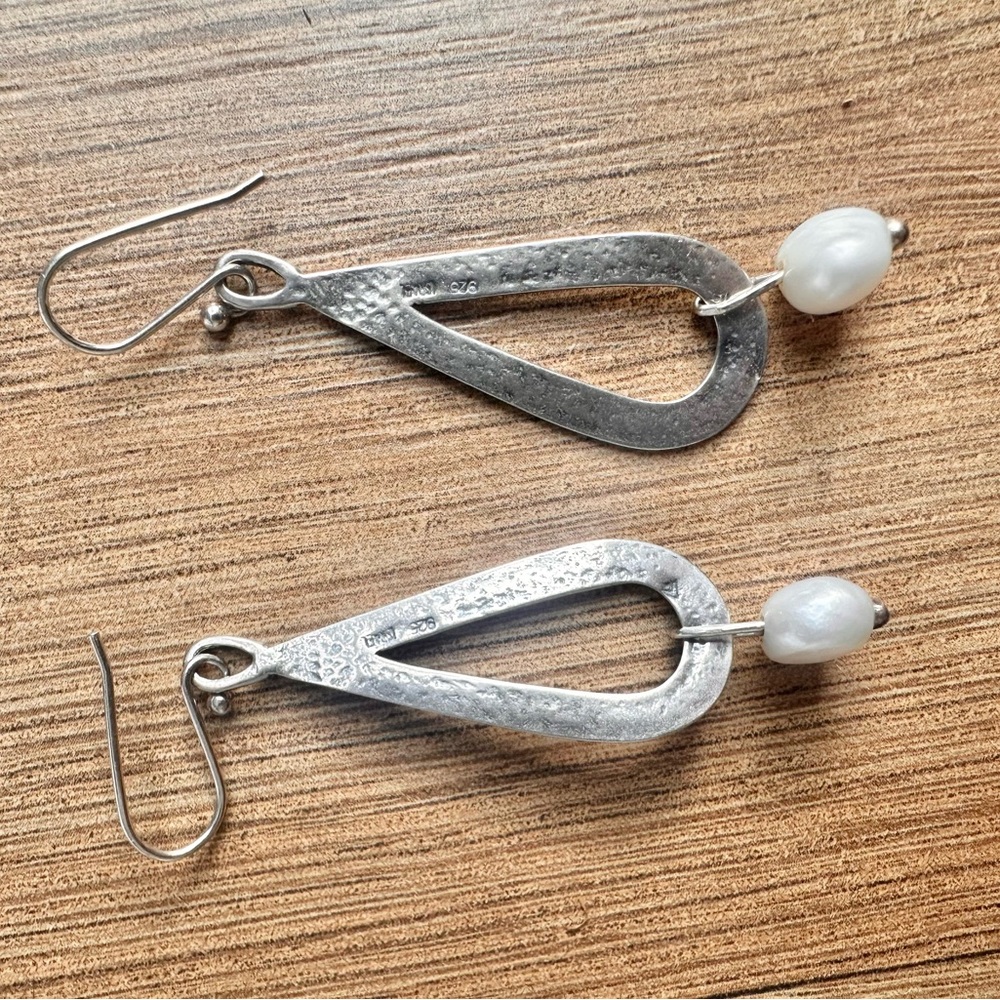 Silpada Silver Elongated Teardrop Earrings with Pearls - Picture 3 of 4